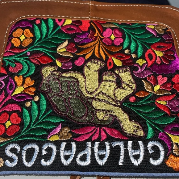 ESIL Artisan Leather Suede Slim Floral Backpack - Picture 6 of 8